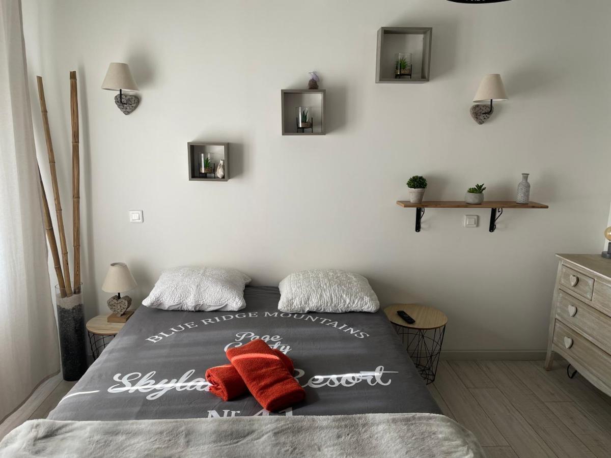 Bed and Breakfast Le Regrimet Avec Parking Gratuit Et Prive Lens-Lestang Zewnętrze zdjęcie